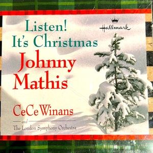 CD Johnny Mathis. it’s Christmas !  12 songs